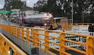 Colombia decidió no permitir el ingreso de los conductores ecuatorianos.