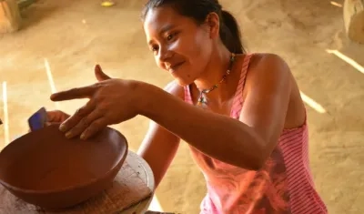 Los artesanos son en su mayoría personas que conservan legados de generación en generación.