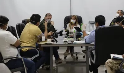 Gobernadora se reunió con alcaldes y la Policía.