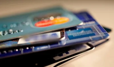 A través de los call center, los bancos han ofrecido reducciones a tasas de interés.