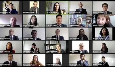 Una parte de los nuevos médicos de la Universidad Nacional de Colombia.