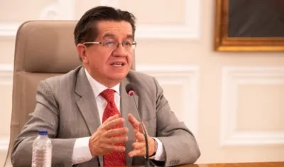 Fernando Ruiz Gómez, ministro de Salud.