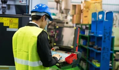  Fabricación de productos informáticos, electrónicos y ópticos comenzarán a operar.