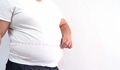 Consejos son comer frutas y verduras, planificar las comidas, pesarse a menudo, hacer ejercicio, dormir lo suficiente e hidratarse.