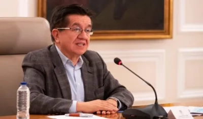 Fernando Ruiz, ministro de Salud.