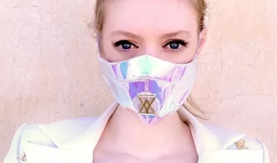 Subastan mascarilla diseño de Yvan Andreu en favor de Asociación Nacional de Personas con Epilepsia.