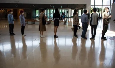 Este nuevo foco llega en la misma semana en la que Corea del Sur había relajado el distanciamiento social.