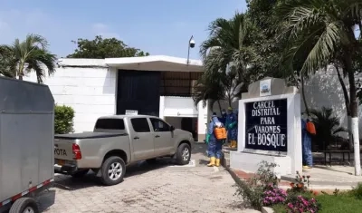 Desinfección en la Cárcel Distrital de El Bosque en Barranquilla.