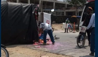 Así quedó el camión tras el accidente.