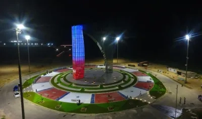 Panorámica de la 'Aleta del tiburón' con iluminación.