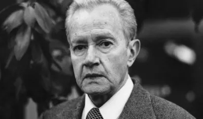 Juan Rulfo, guionista, fotógrafo y autor de "El llano en llamas" (1953) y "Pedro Páramo" (1955).