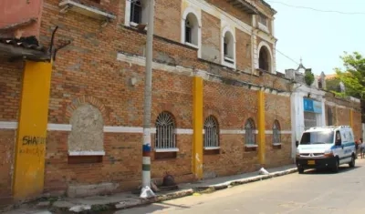 El herido se encuentra en delicado estado de salud en el Hospital General de Barranquilla.