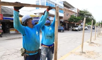 Encerramiento de la plaza para el inicio de las obras.