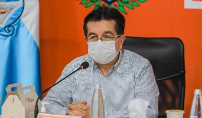 El Ministro de Salud, Fernando Ruiz.