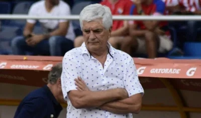 El técnico de Junior, Julio Comesaña.