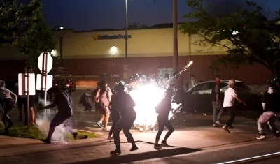 Siguen las protestas en Minesota.