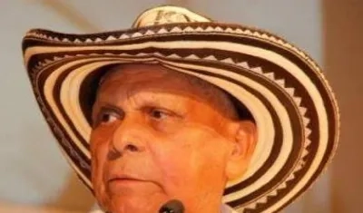 El Maestro y compositor Adolfo Pacheco.