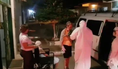 Momento del traslado de Yolanda Díaz Ulloque.