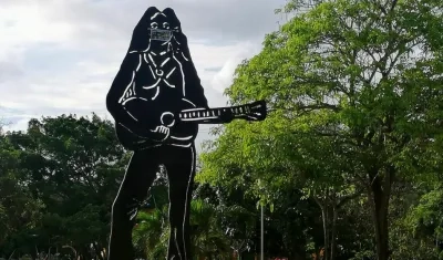 Escultura a Shakira