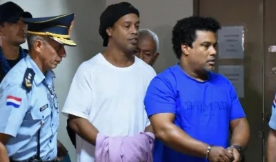 Ronaldinho y su hermano.