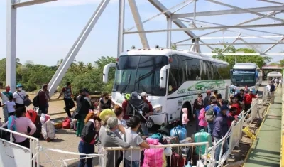 Venezuela restringió a tres días por semana el ingreso de sus connacionales.