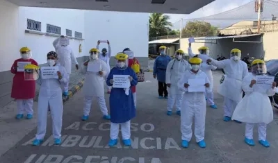 Pediatras advirtiendo el riesgo en que se encuentran en medio de la pandemia.