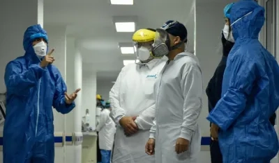 El Alcalde Jaime Pumarejo en su visita al Camino Adelita de Char.