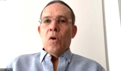 El Senador Efraín Cepeda durante el debate virtual.