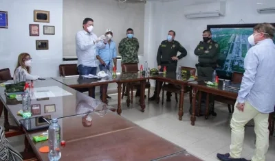 El Alcalde Rodolfo Ucrós, durante el comité de hoy.