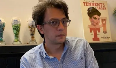 El escritor colombiano Andrés Felipe Solano durante una entrevista con la Agencia Efe este martes en Seúl, Corea del Sur.