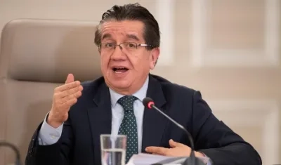 El Ministro de Salud, Fernando Ruiz.