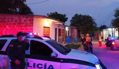 La Policía realiza operativos para hacer cumplir el aislamiento obligatorio.