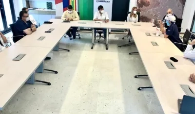 Reunión de mandatarios con asociaciones.