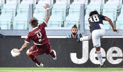 Momento del golazo de Juan Guillermo Cuadrado.