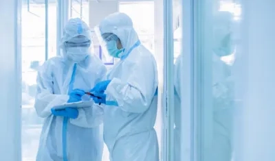 Unidad de Cuidado Intensivo.