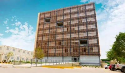 Edificio de la Universidad de la Costa.