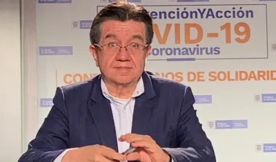 Fernando Ruiz, Ministro de Salud.