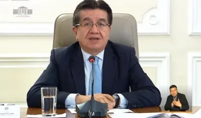 Ministro de Salud Fernando Ruíz.