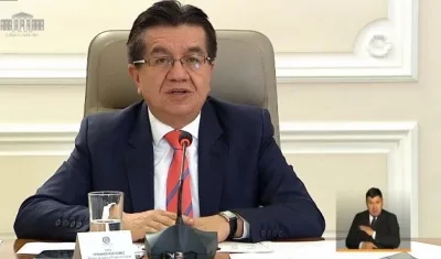 Ministro de Salud Fernando Ruíz.