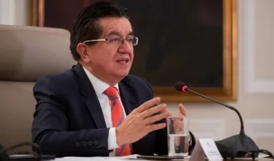 El Ministro de Salud, Fernando Ruiz.