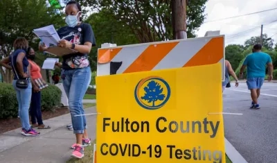 California, Texas y Florida están entre estos 18 estados considerados "zonas rojas" por el coronavirus.