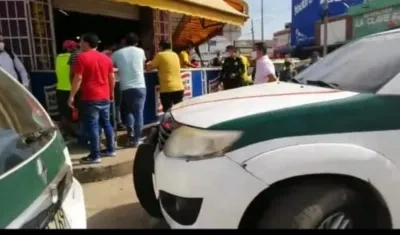 La Policía en el lugar de los hechos.