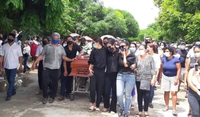 Sepelio del abogado.