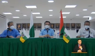 Ministro de Salud Fernando Ruíz.