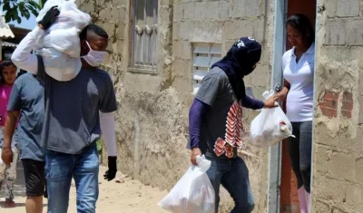 Auxilios a familias barranquilleras.