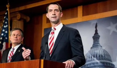 Senador republicano de Arkansas, Tom Cotton.