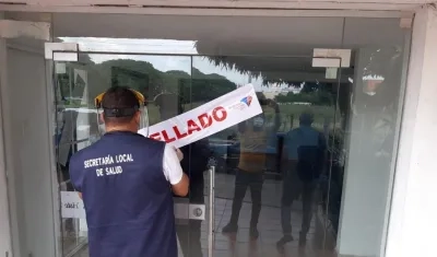 Sellamiento de la funeraria.