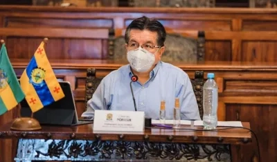 El Ministro de Salud, Fernando Ruiz.