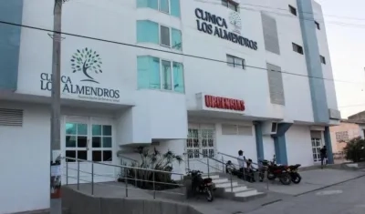 Las víctimas fueron llevadas a la Clínica Los Almendros.