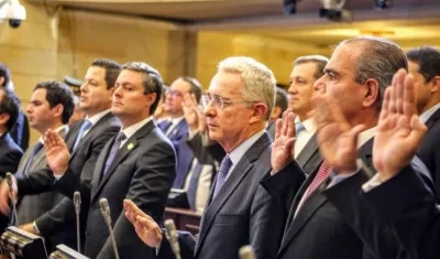 Álvaro Uribe, senador.